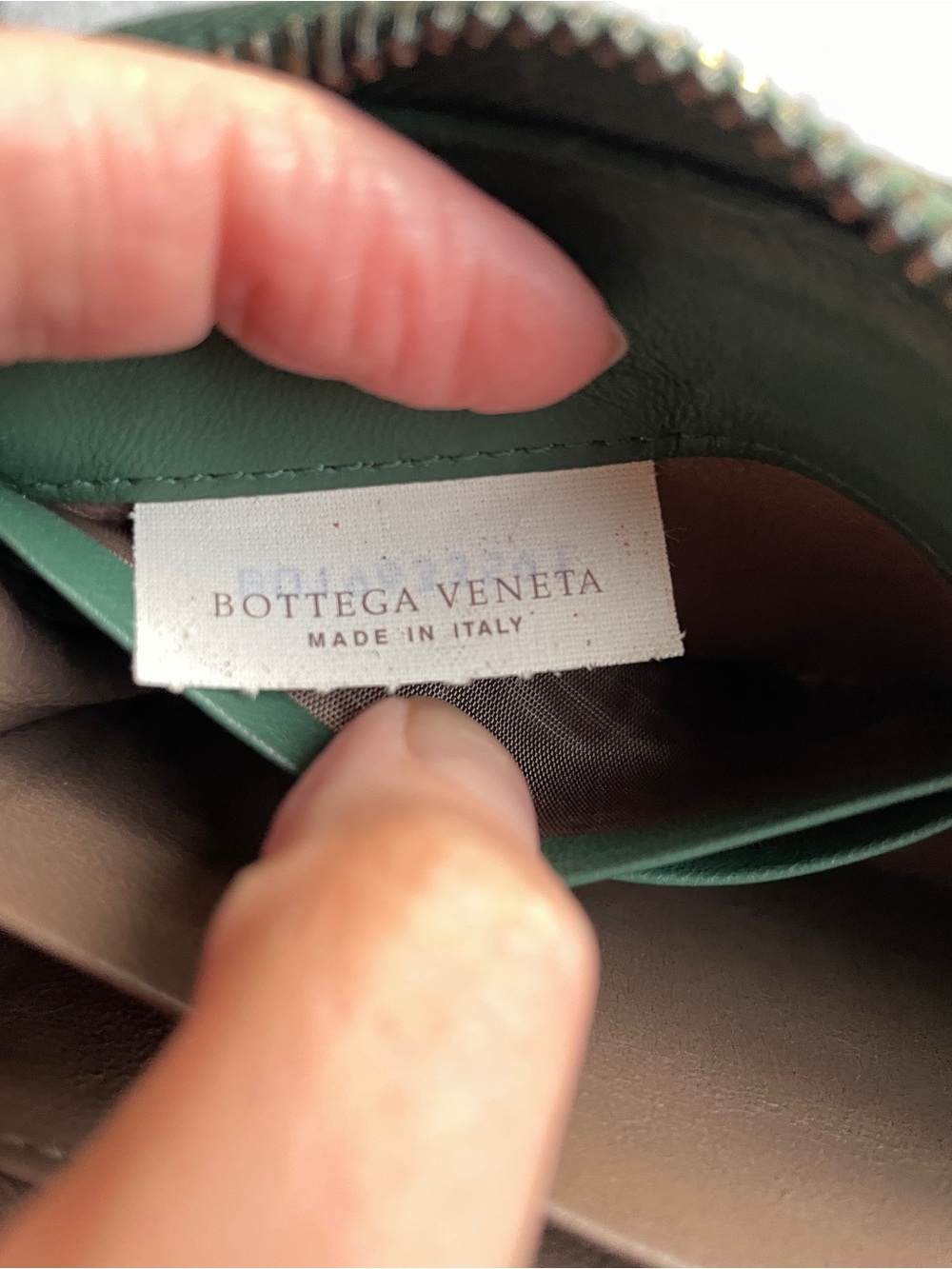 BOTTEGA VENETA // green intrecciato woven leather Zip-Around continental wallet - Picture 15 of 16
